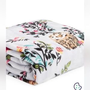 Vera Bradley Hedgehog Wild Blanket